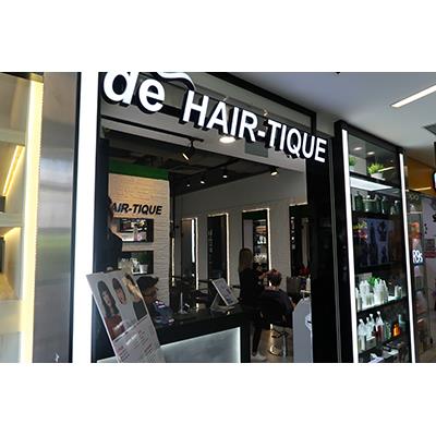 De Hair-Tique Shopfront