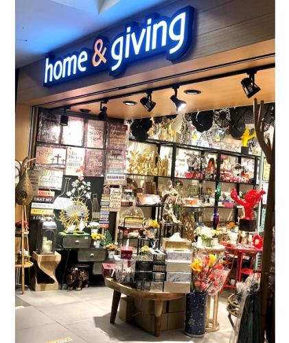 Home & Giving shopfront