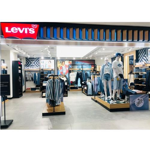 Levi's resized shopfront